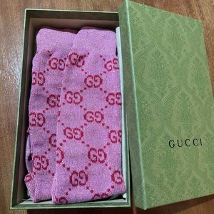 Medium Gucci Lamé GG Socks Pink